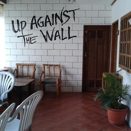 Harleys Hotel Olongapo Exterior photo